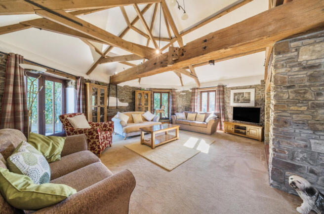 1357218-5-68d28af...