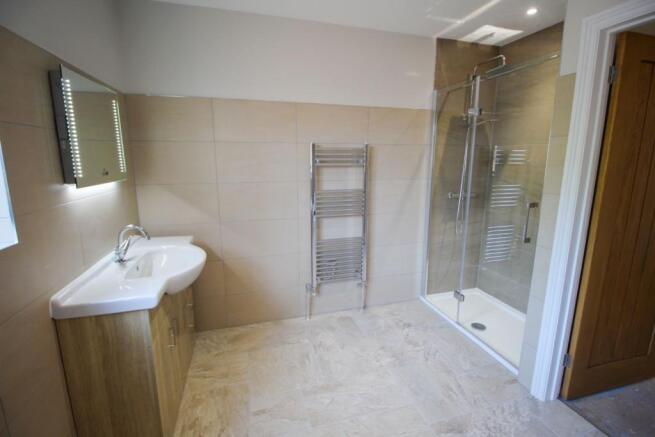 Master En-suite