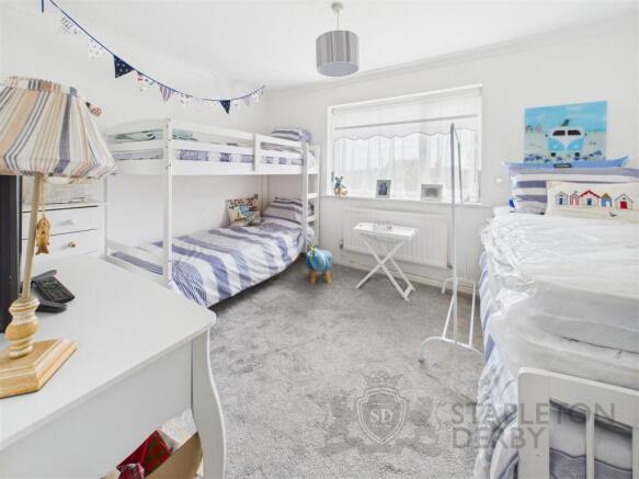 CAM04709G0-PR0200-STILL010.jpg