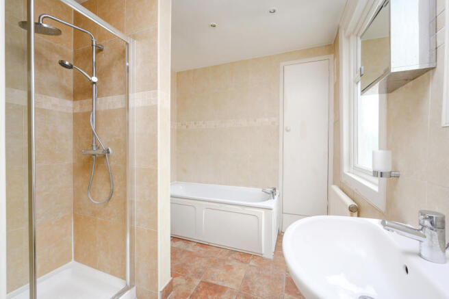 64 Griffiths Road-11