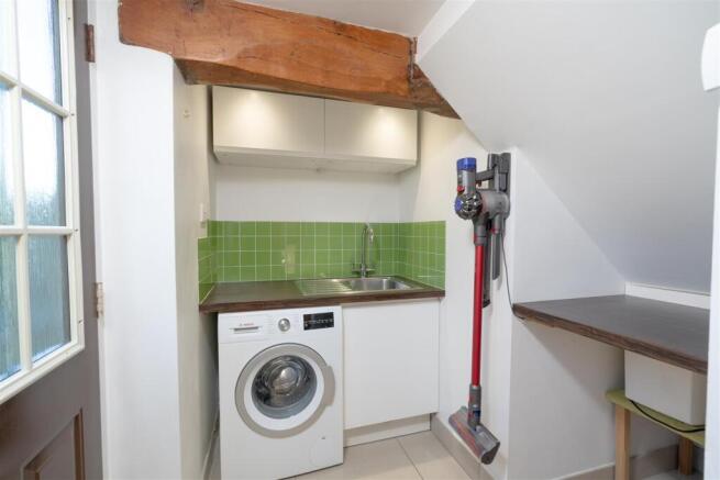 4 bed Detached for sale Image 10