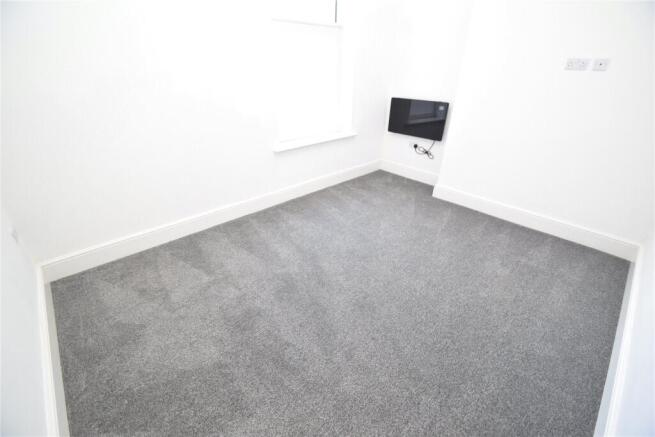 1 bed Apartment to rent Image 4
