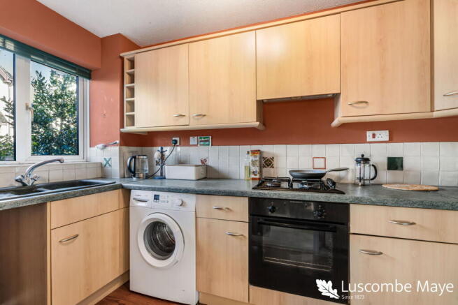 Manor Court, South Brent photo 2