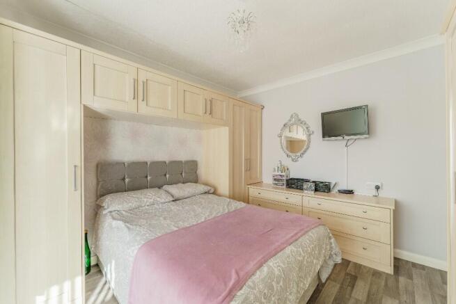 2 bed Semi-Detached Bungalow for sale Image 11