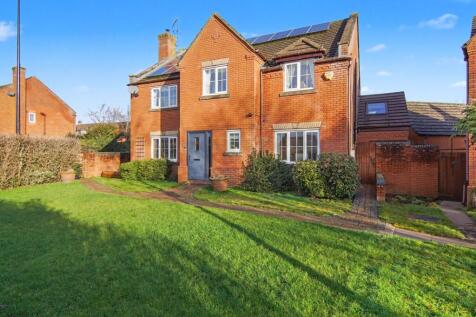 Ten Shilling Drive, Coventry, CV4