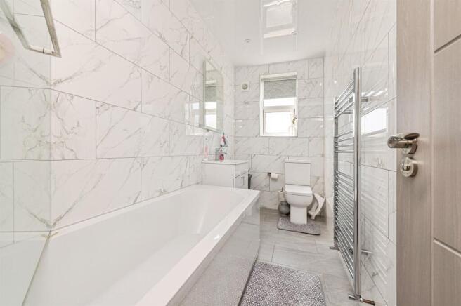 2 bed Terraced for sale Image 11
