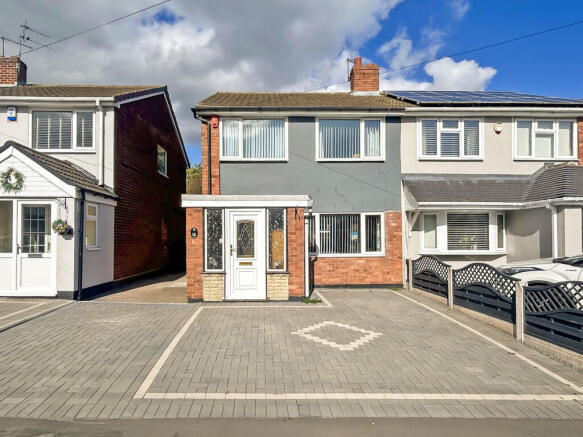 3-bed semi-detached on Tame Avenue, Wednesbury, £220,000