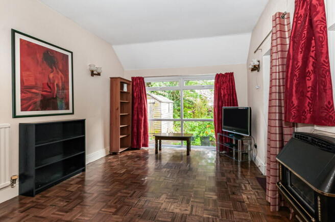7 bed Semi-Detached for sale Image 10