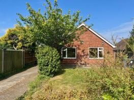 3, Farm Close, Yateley GU46 6HX