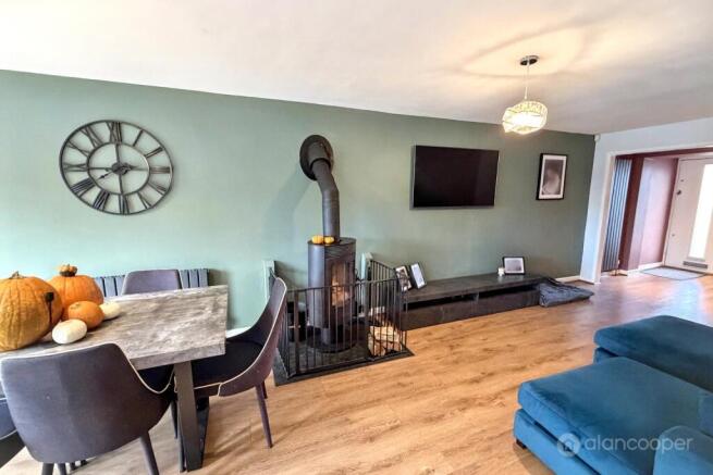 Wentworth Drive, Whitestone, Nuneaton, CV11 6NX photo 4