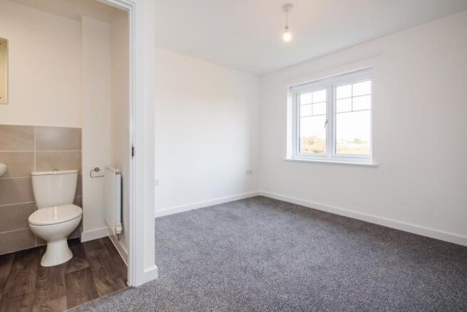 3 bed House to rent Image 9