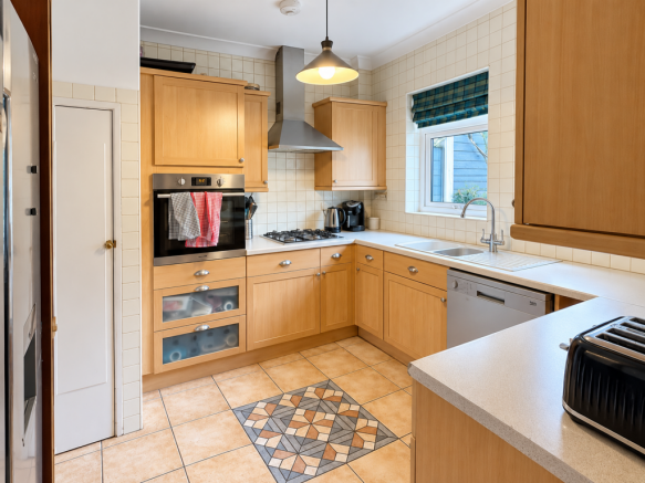 Tormarton Crescent, Henbury, Bristol, Bristol City photo 3