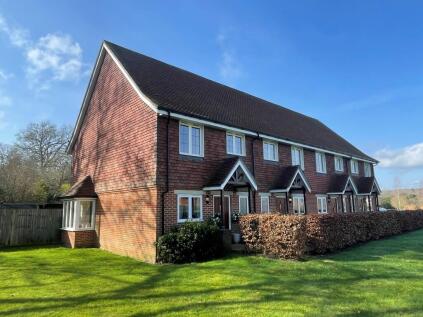 7 Cricket Green Close, Godalming, Surrey, GU8