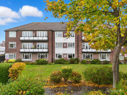 6, Winton Lodge, Imperial Avenue, Westcliff-on-sea SS0 8NF