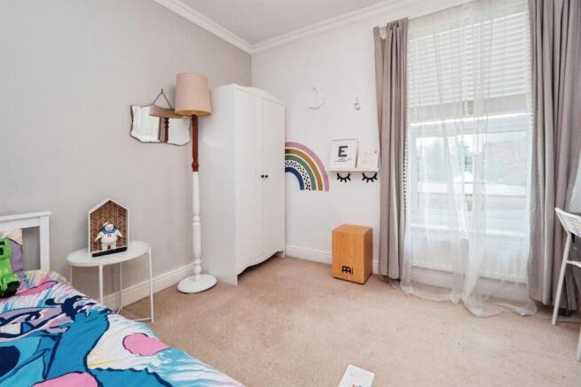 4 bed Terraced for sale Image 11