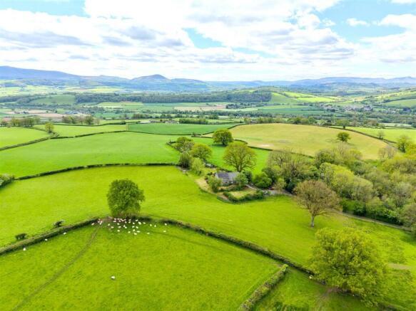 dji_fly_20260505_113946_0668_1777984645156_photo.J