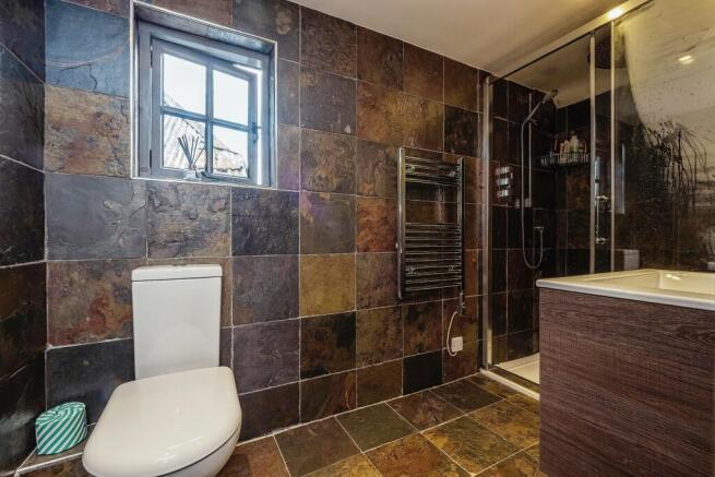 En-Suite Shower