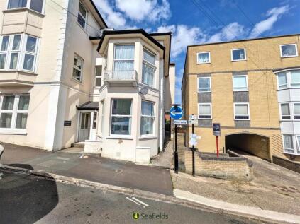 George Street, Ryde, PO33 2FE