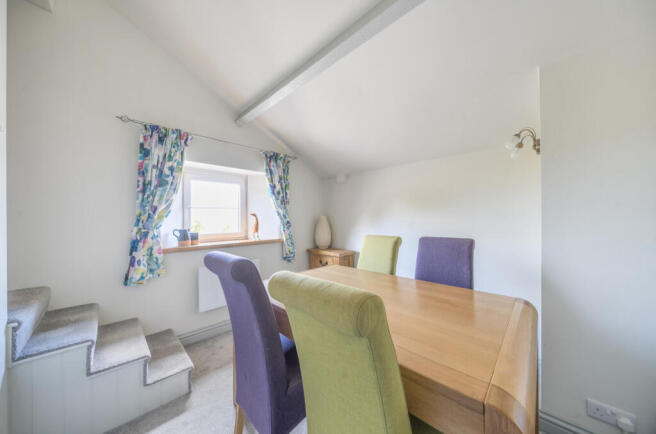 1328305-1-688231c...