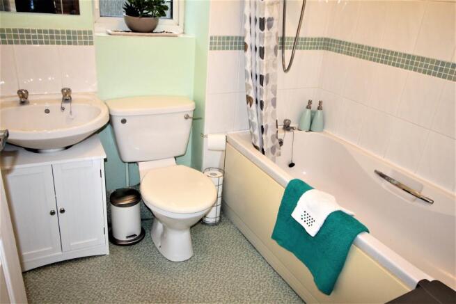 Bathroom.JPG