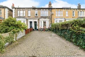 5, Woodriffe Road, London E11 1AH