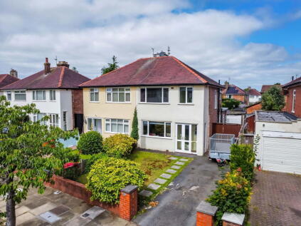 Carisbrooke Drive, Churchtown, Southport, PR9