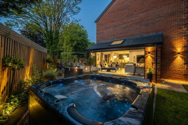 1, Belfry View, Worsley, M28 photo 4