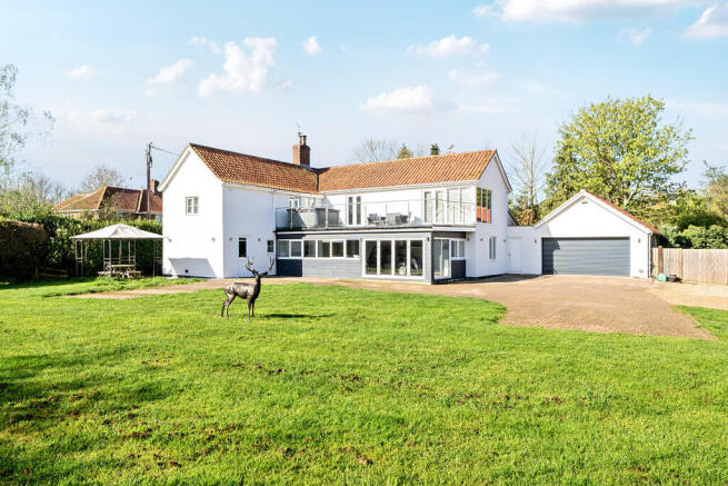 Manor Cottages, Church Road photo 4