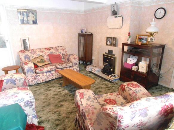 Lounge 1
