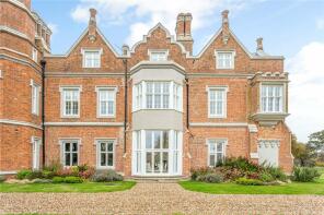 Hubert, Hamels Mansion, Hamels Park, Buntingford SG9 9NA