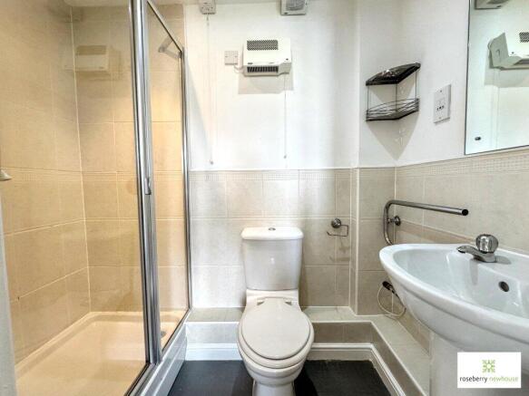 2 bed Apartment for sale Image 6