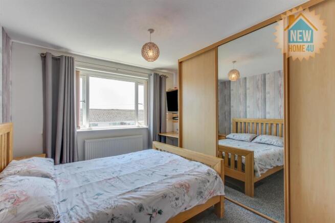 MANIN BEDROOM: