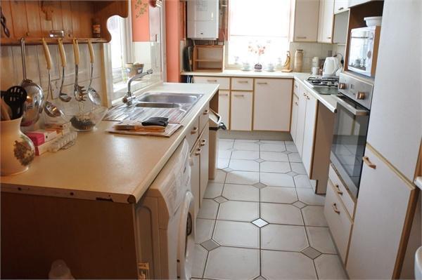 Fitted Kitchen