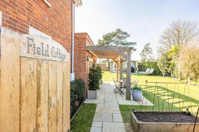 Edwardian Charm Meets Ccountry Life in East Winch photo 4