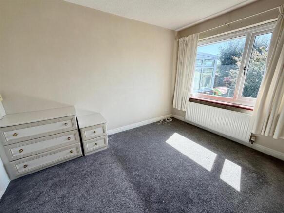2 bed Semi-Detached Bungalow for sale Image 8