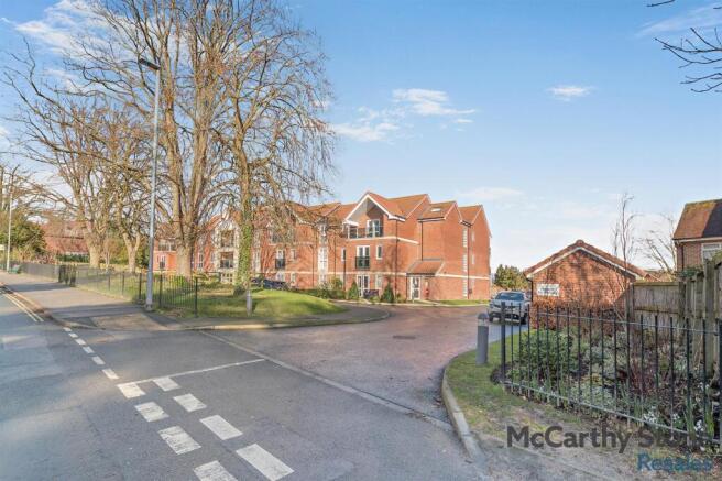 1 bed Apartment for sale Image 11