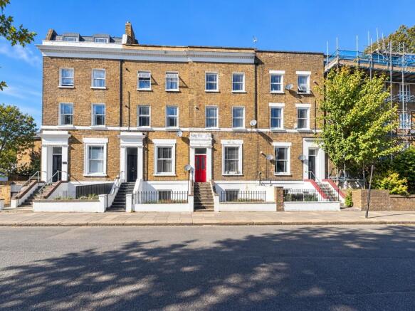 3-bed flat on Coldharbour Lane, London, £525,000