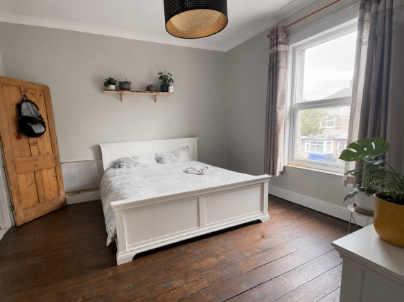 3 bed Terraced for sale Image 11