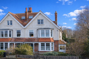 54, Woodlea Road, Tarring, Worthing BN13 1BN