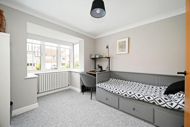 5 bed Detached for sale Image 7