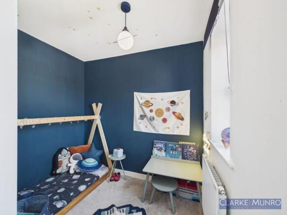 3 bed Terraced for sale Image 8