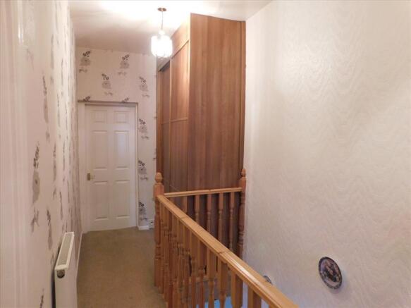 FIRST FLOOR LANDING