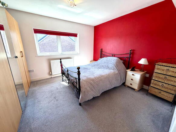 4 bed Detached for sale Image 12