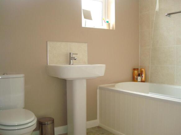 Bathroom.JPG