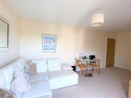 8, 1 Halton House, Kenmare Close, Uxbridge UB10 8FP