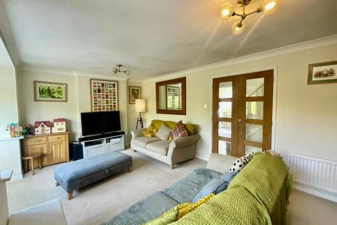 4 bed Detached for sale Image 5