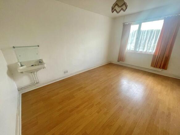 17 Cheam Road Bed...