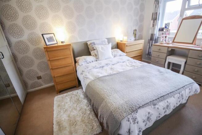 MakepeaceBed1.JPG