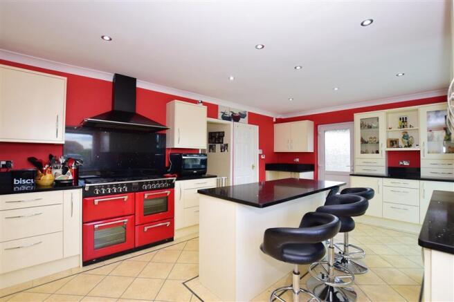 Kitchen/Breakfast Area