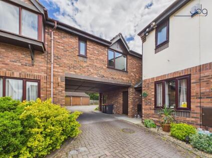 Grosvenor Park in Morecambe | Recently renovated 1 bedroom flat with parking